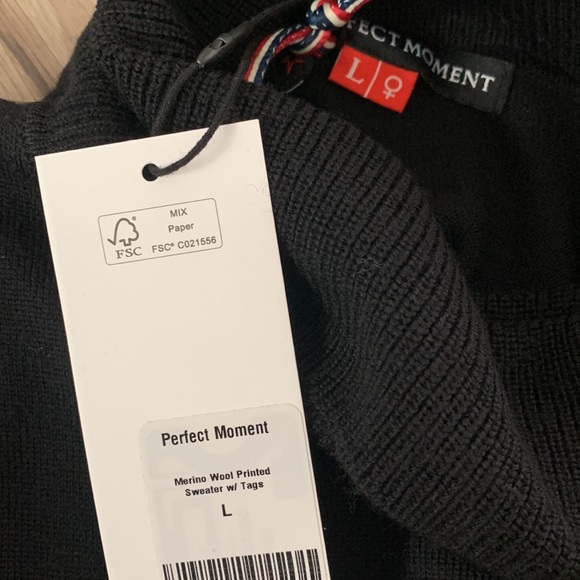 Worn once Perfect moment ski sweater in black - Picture 5 of 5